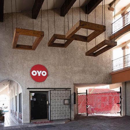 Oyo Hotel Real Del Sur, Estadio Чіуауа Екстер'єр фото