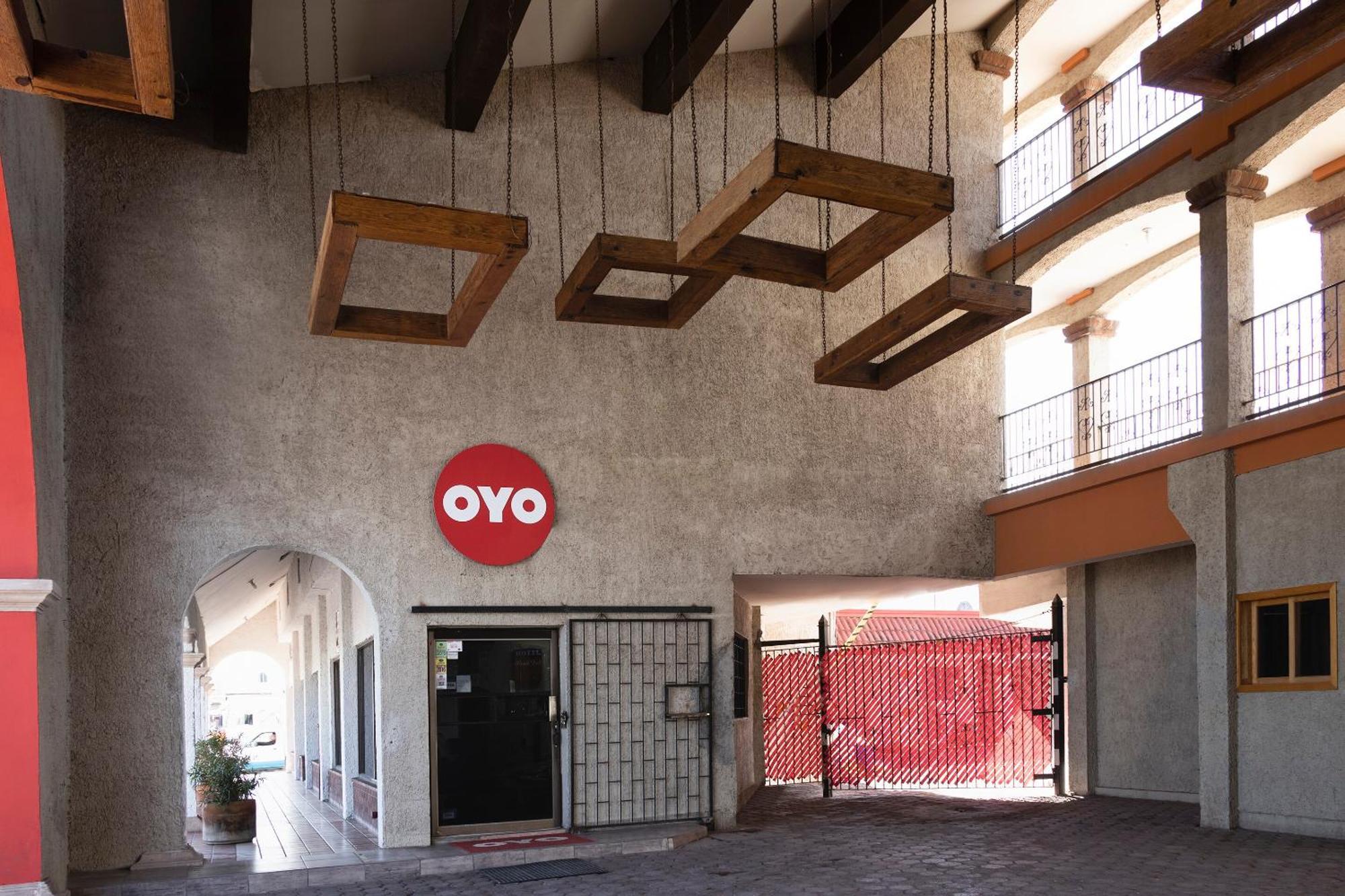 Oyo Hotel Real Del Sur, Estadio Чіуауа Екстер'єр фото