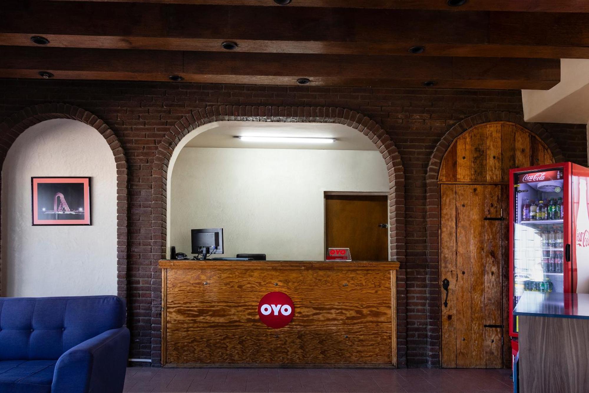 Oyo Hotel Real Del Sur, Estadio Чіуауа Екстер'єр фото