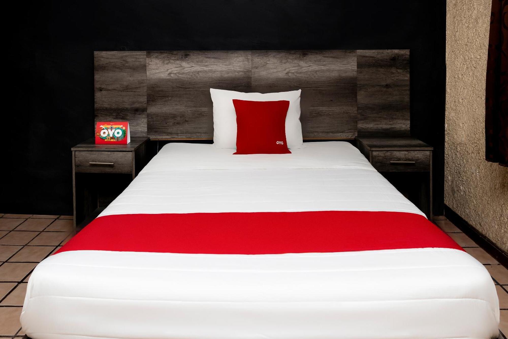 Oyo Hotel Real Del Sur, Estadio Чіуауа Екстер'єр фото